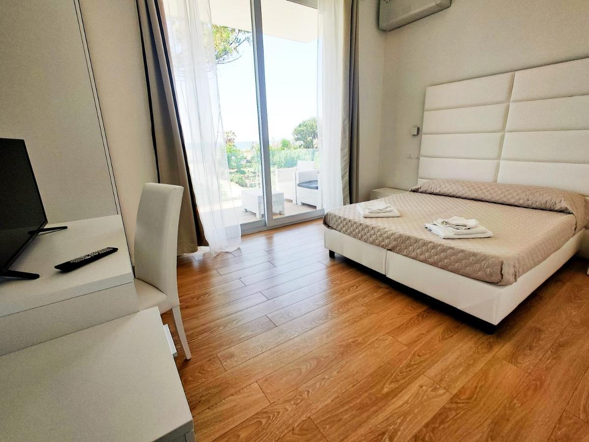 Hotel Artemide Mare เพสตุม ภายนอก รูปภาพ