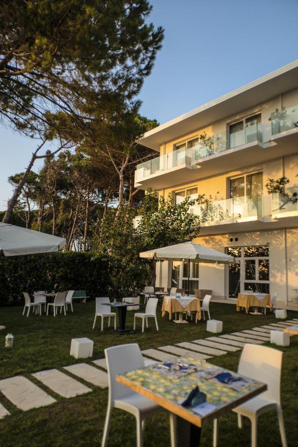 Hotel Artemide Mare เพสตุม ภายนอก รูปภาพ