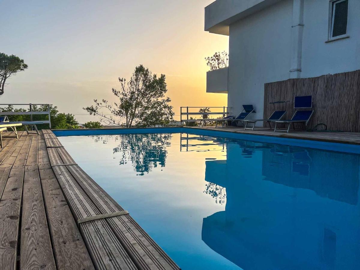 Hotel Artemide Mare เพสตุม ภายนอก รูปภาพ