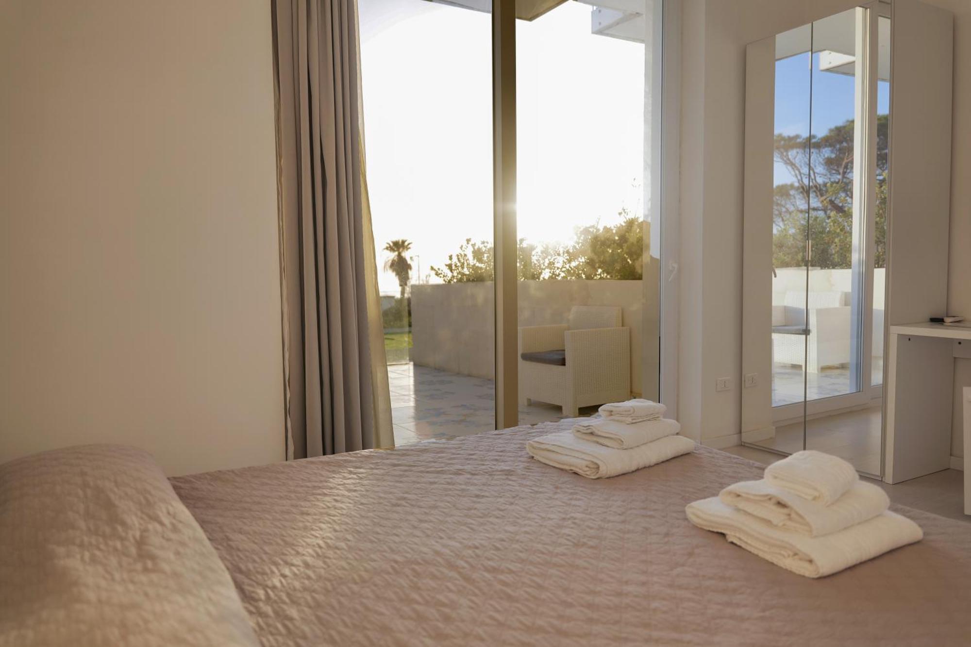 Hotel Artemide Mare เพสตุม ภายนอก รูปภาพ